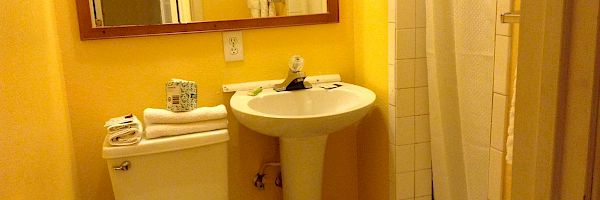 Oceanside Inn & Suites