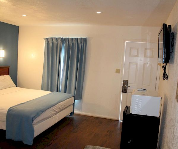 Oceanside Inn & Suites