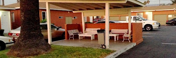 Oceanside Inn & Suites