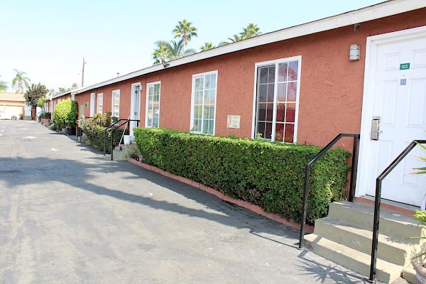 Oceanside Inn & Suites