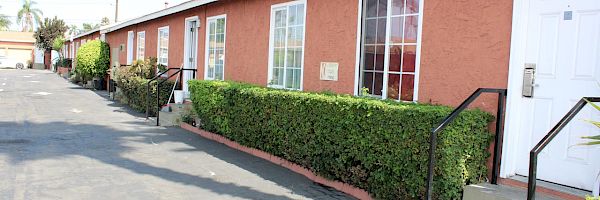 Oceanside Inn & Suites