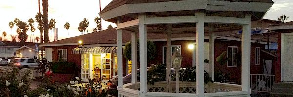 Oceanside Inn & Suites