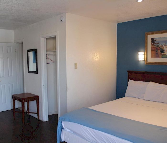 Oceanside Inn & Suites