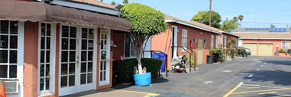 Oceanside Inn & Suites